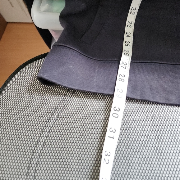 Timberland men's blue hoodie with label in front. - Picture 5 of 8